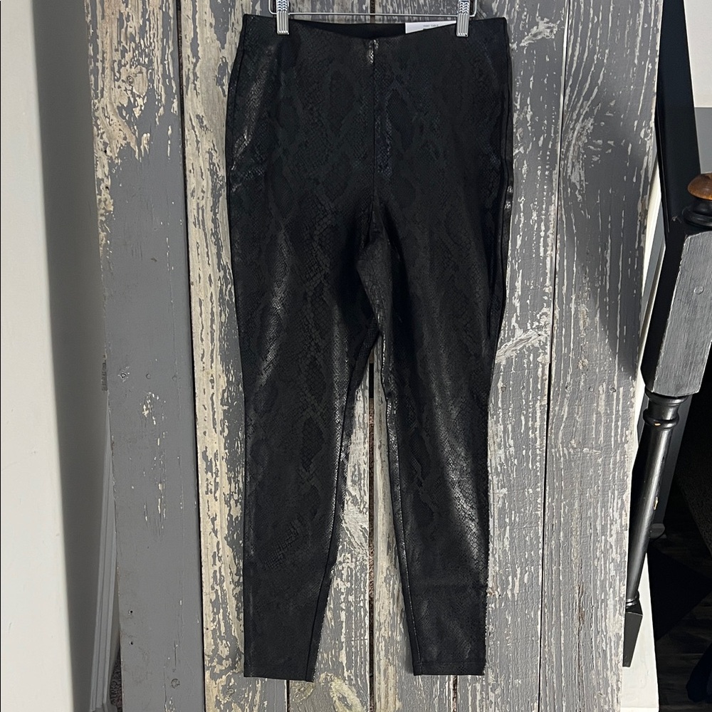 INC International Concepts Faux Snake Pull On Pants Black Textured Women Size 12